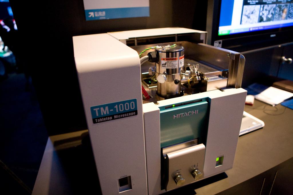 Hitachi TM-1000 Electron Microscope