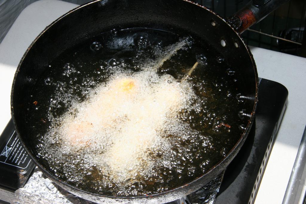 frying "lobster" balls