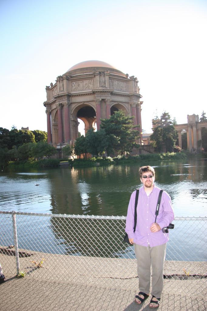 josh in front of the palace of fine arts